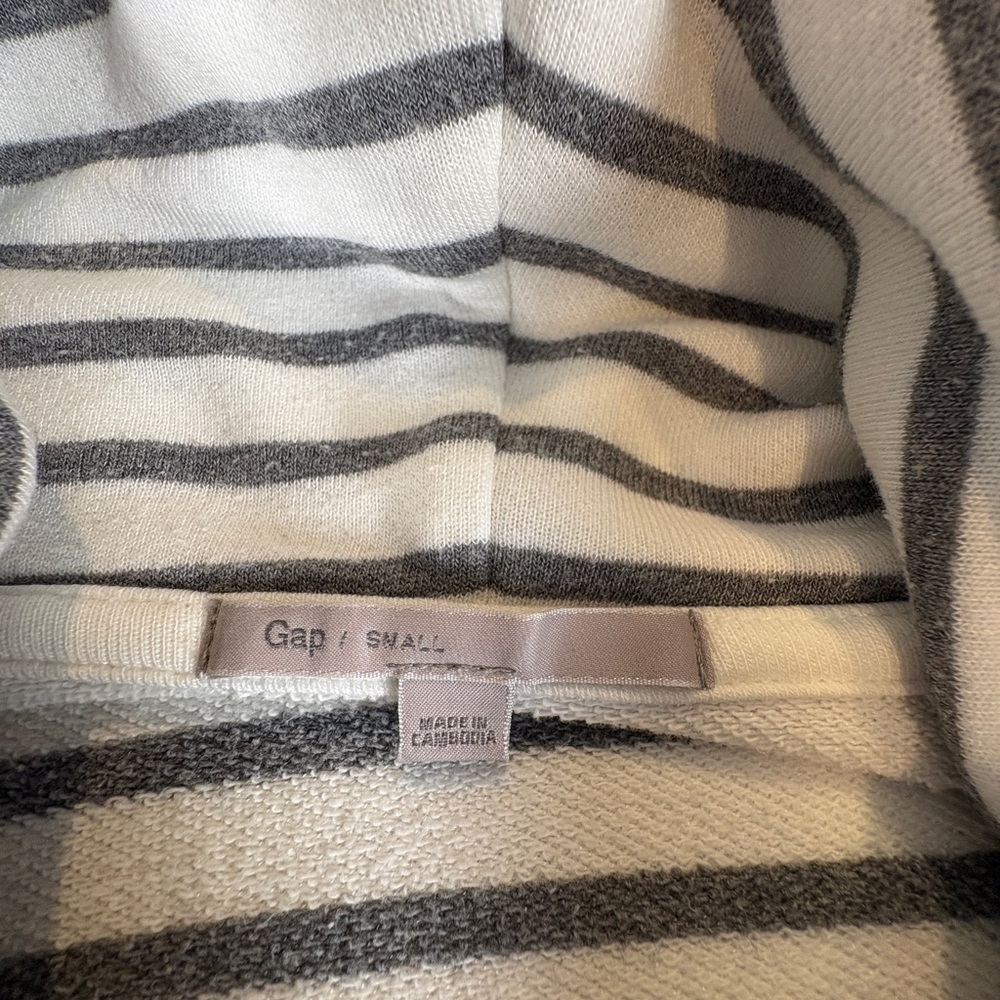 Gap Women’s Striped Cowl Neck Sweatshirt Small Gray White Pullover Top - Picture 5 of 6